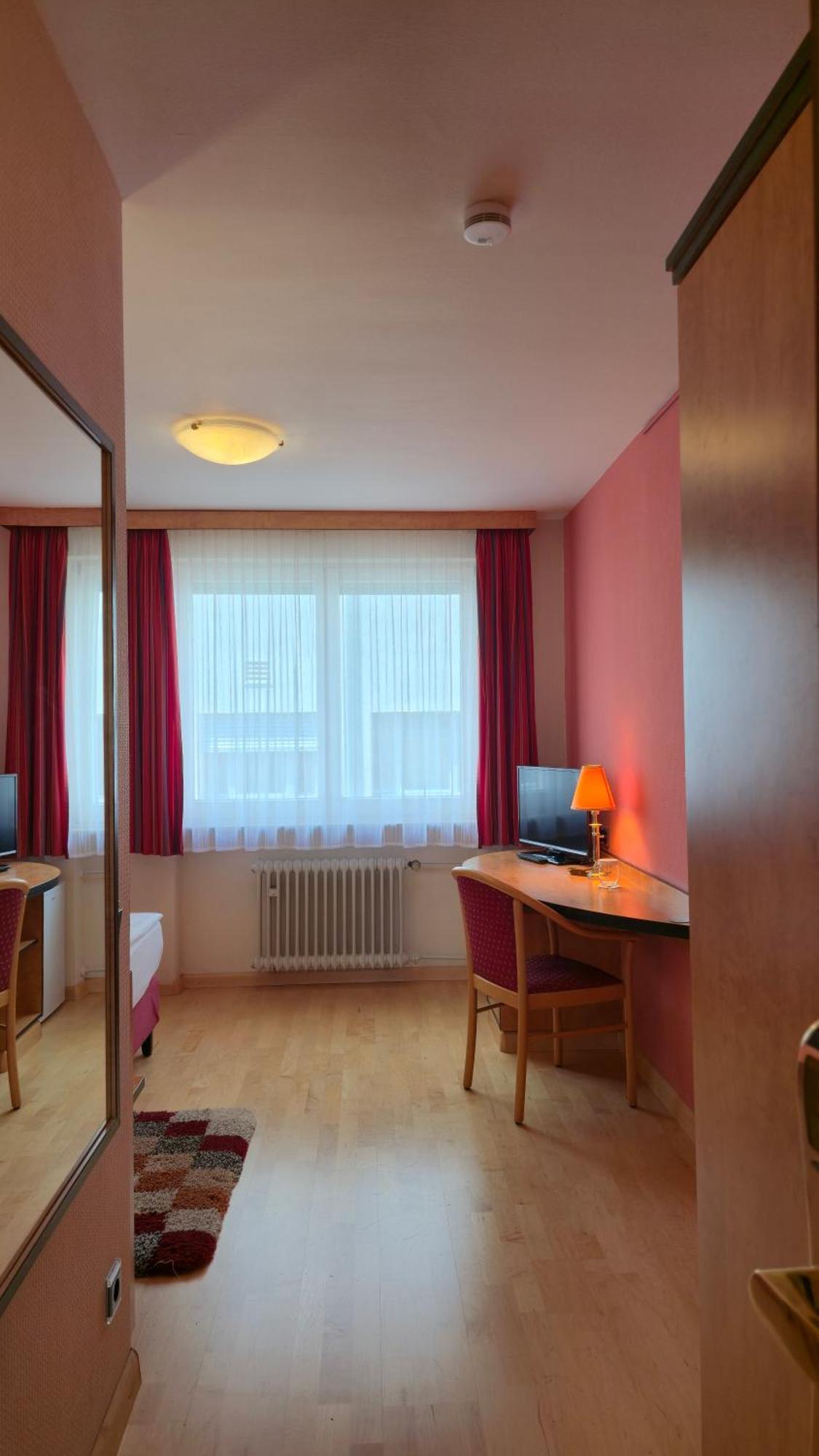 Boardinghouse Sonne Hotel Offenburg Cameră foto